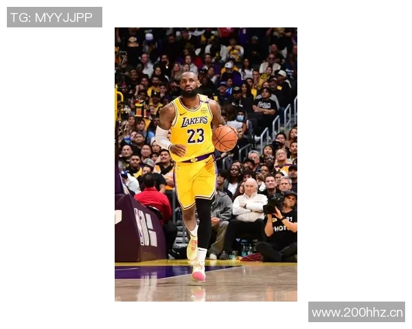 南湾湖人主帅盛赞詹姆斯训练态度专注早到令人难以置信